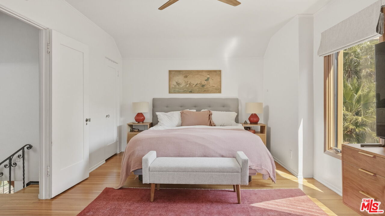 Property photo 37