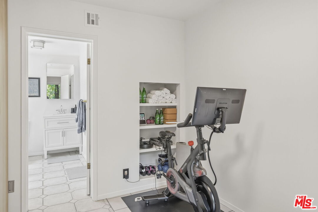 Property photo 48