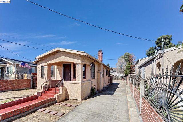 Property photo 35