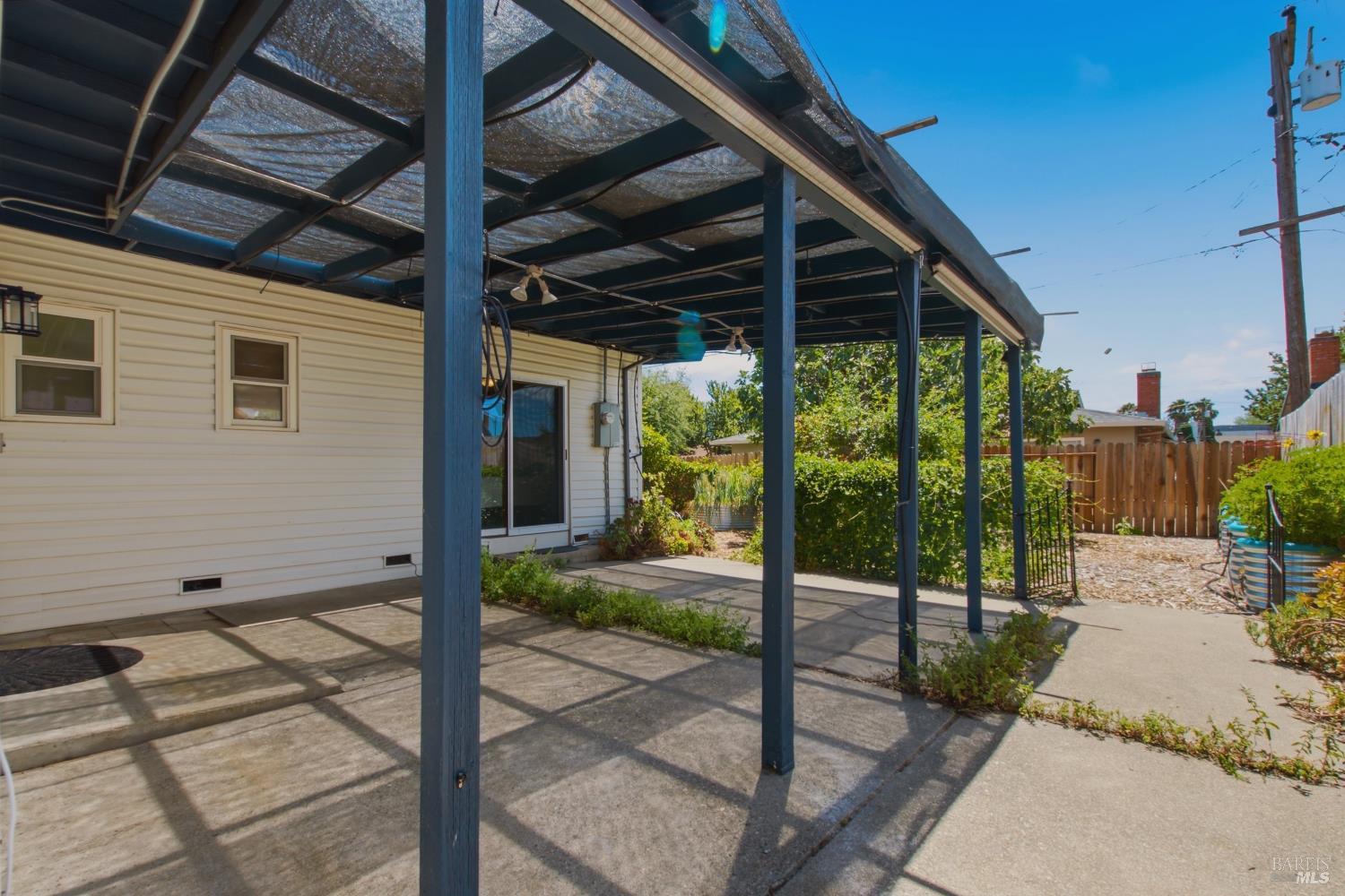 Property photo 32