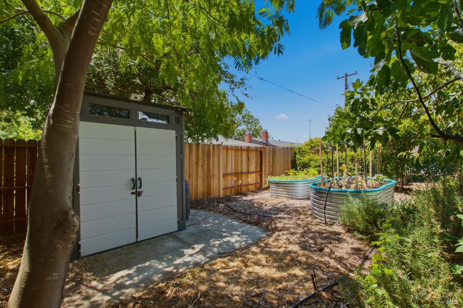 Property photo 34