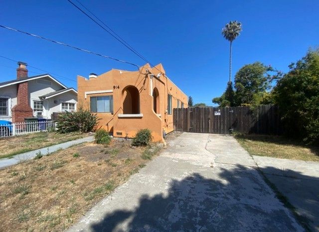 Property photo 46