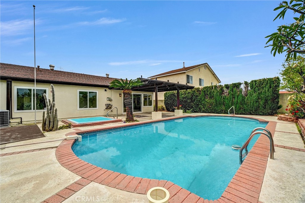 Property photo 38