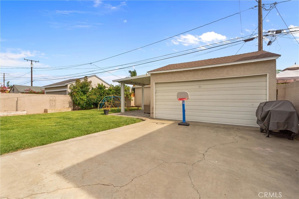 Property photo 38