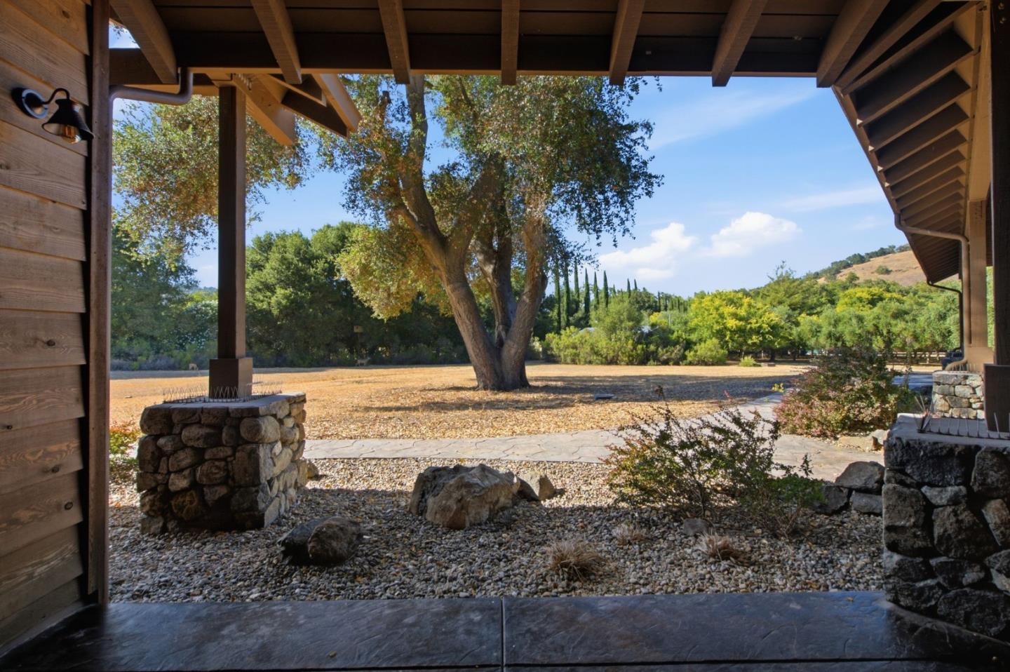Property photo 44