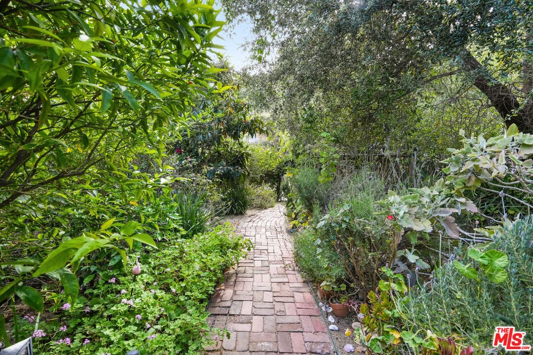 Property photo 27