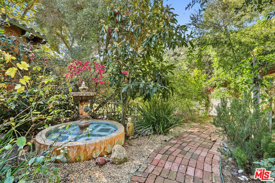 Property photo 28