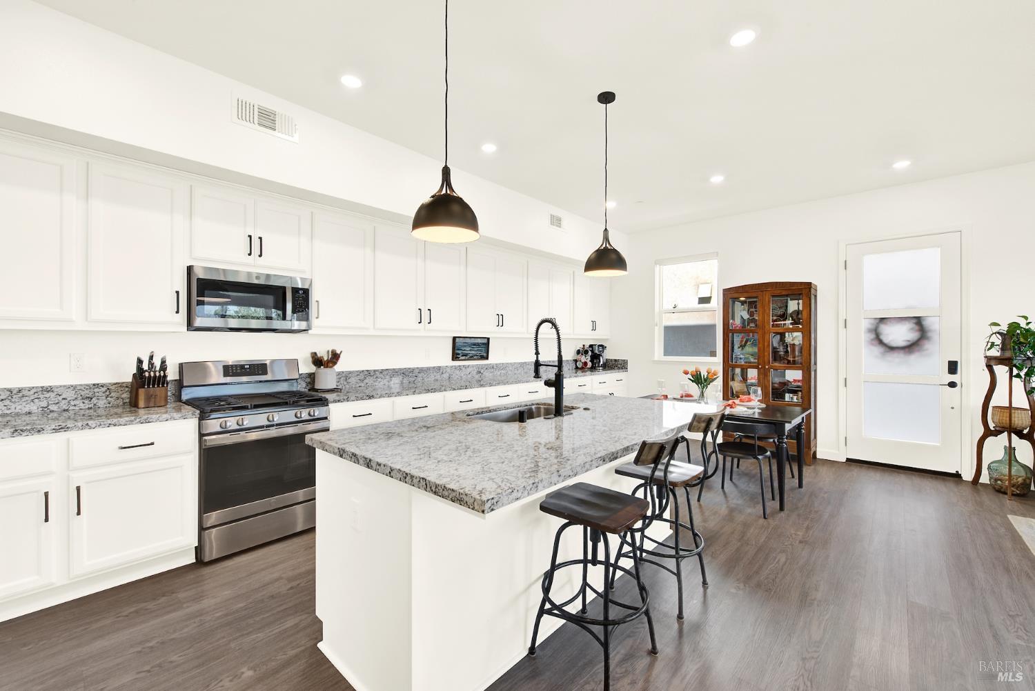 Property photo 17