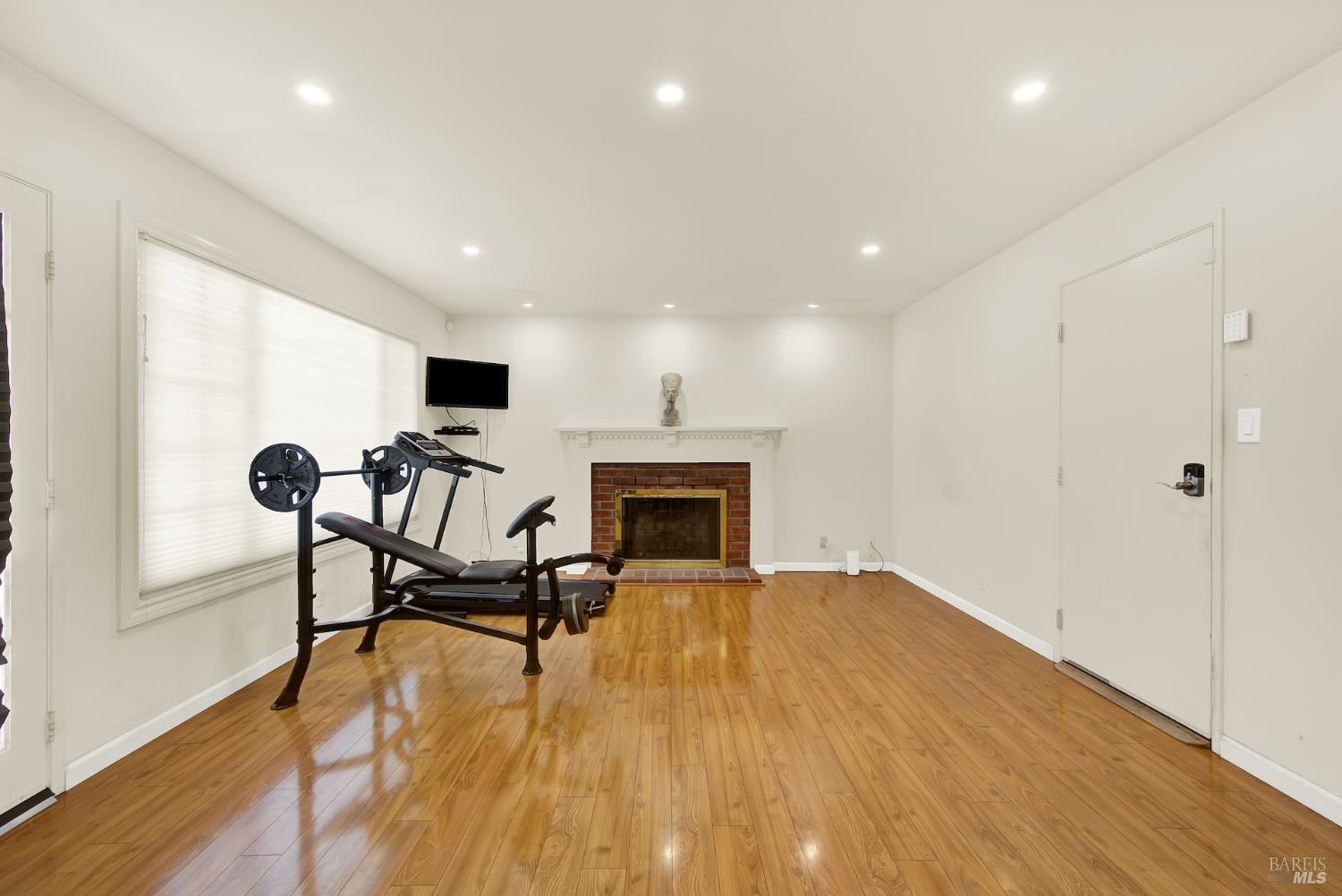 Property photo 32