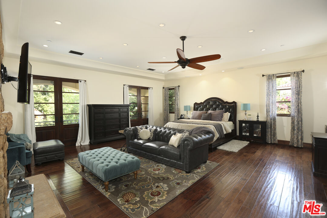 Property photo 36