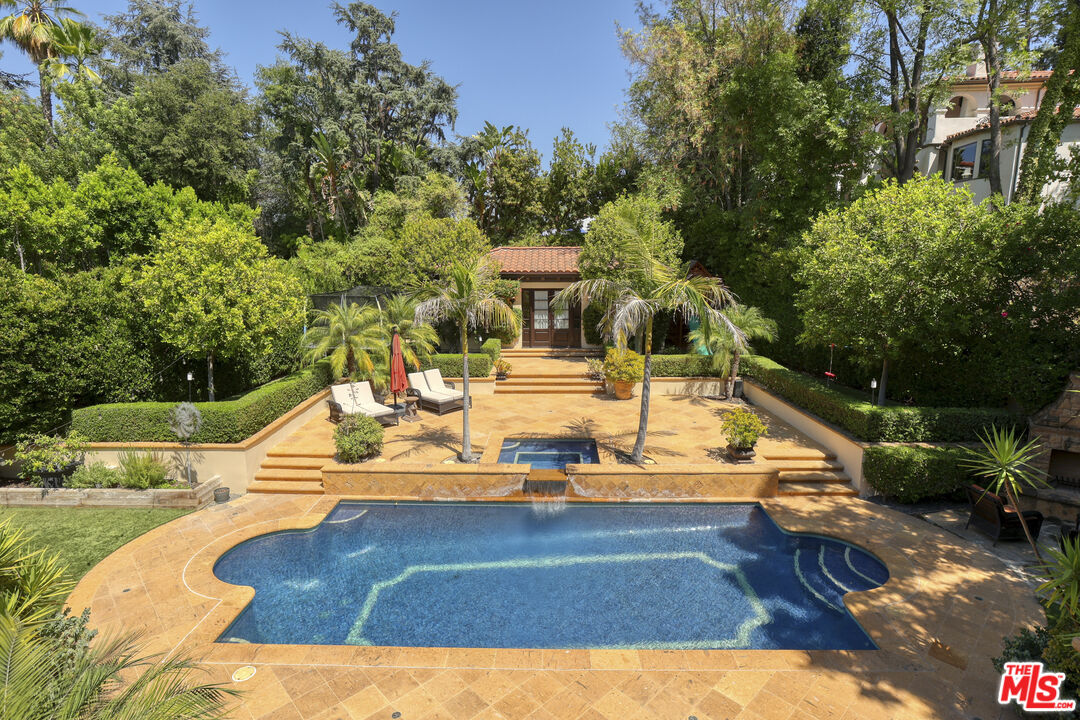 Property photo 44