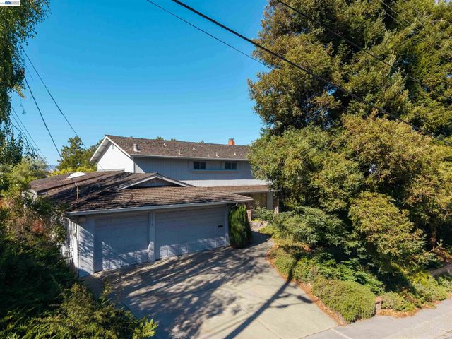 Property photo 40