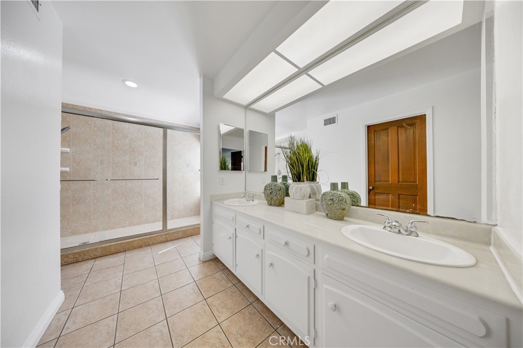 Property photo 50