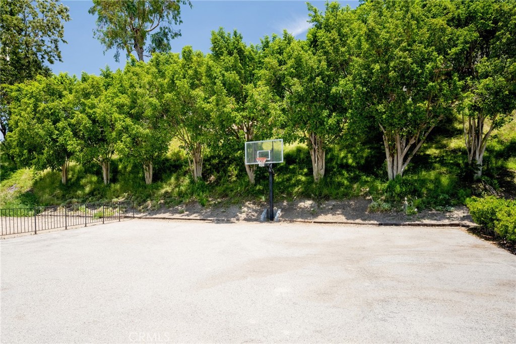 Property photo 43