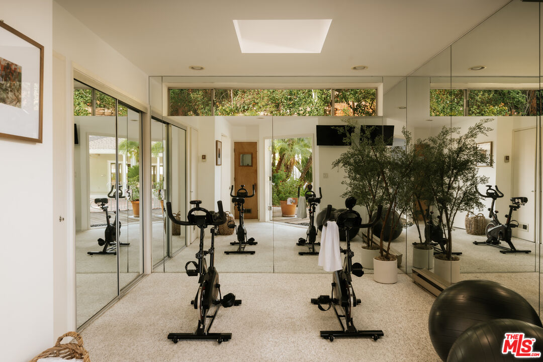 Property photo 24