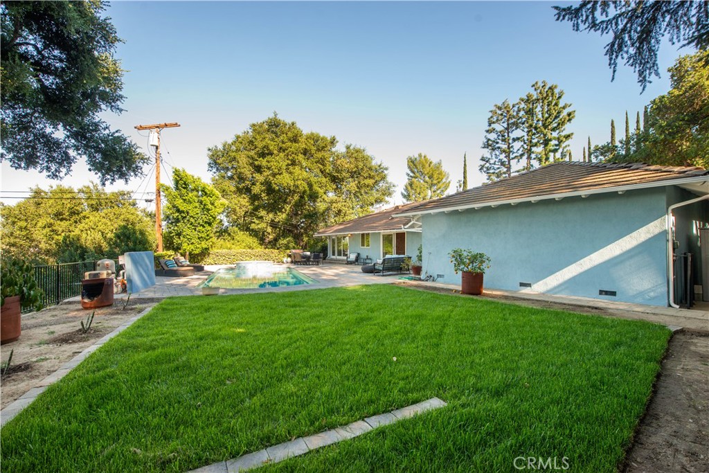 Property photo 37