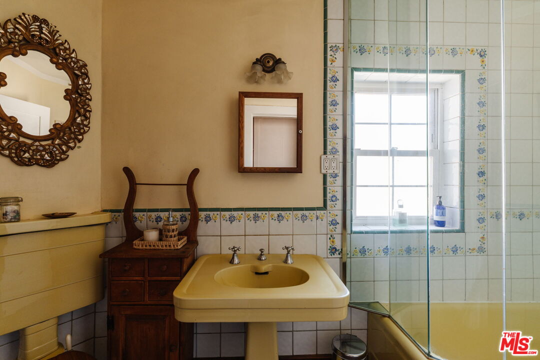 Property photo 44