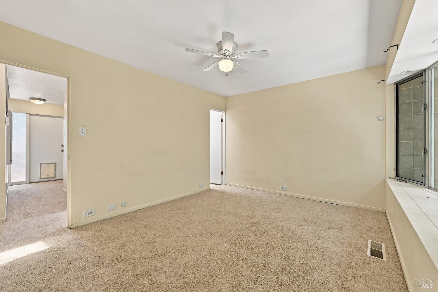 Property photo 46