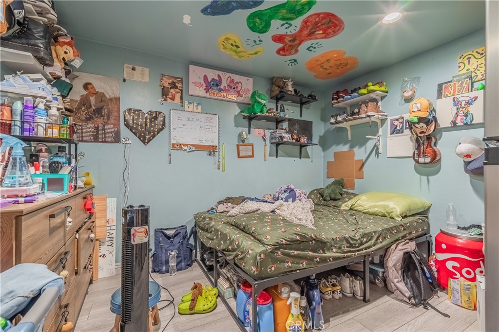 Property photo 31