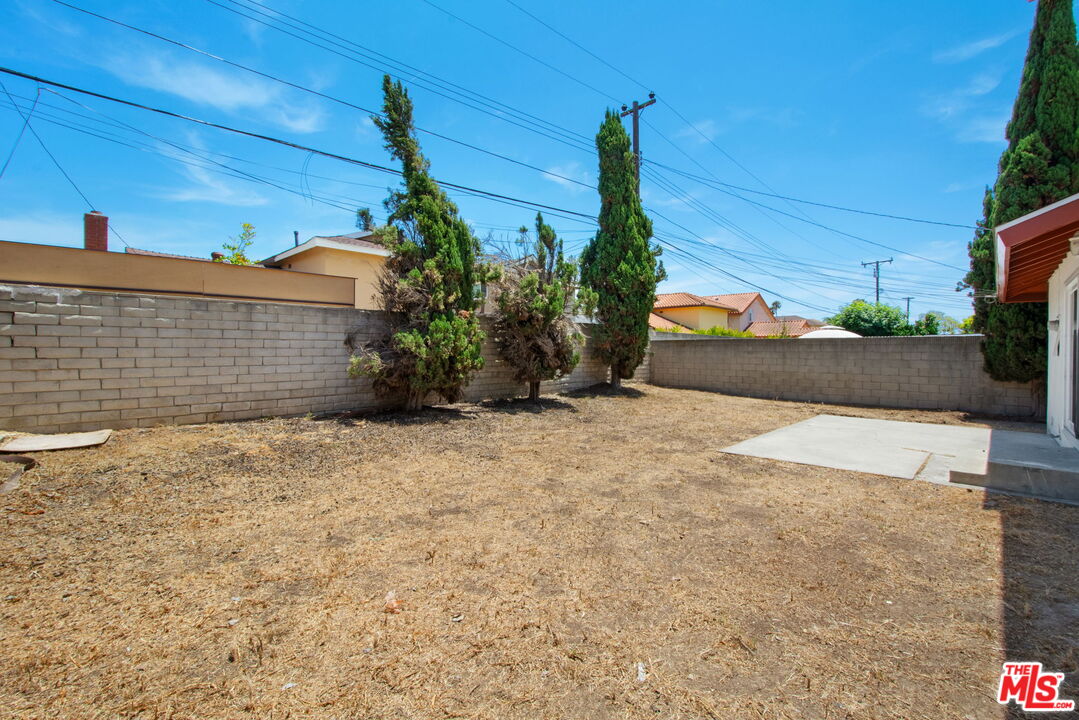 Property photo 33