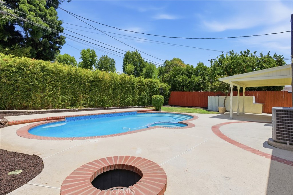 Property photo 37