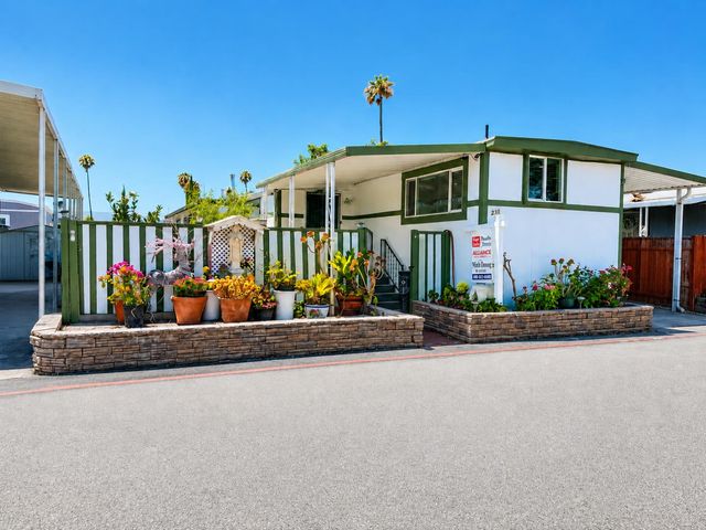 Property photo 35