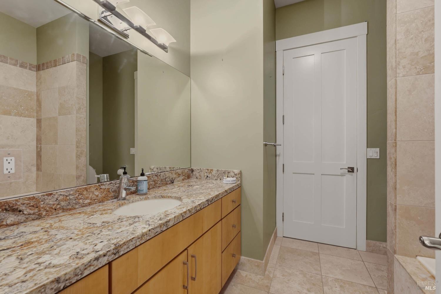 Property photo 42