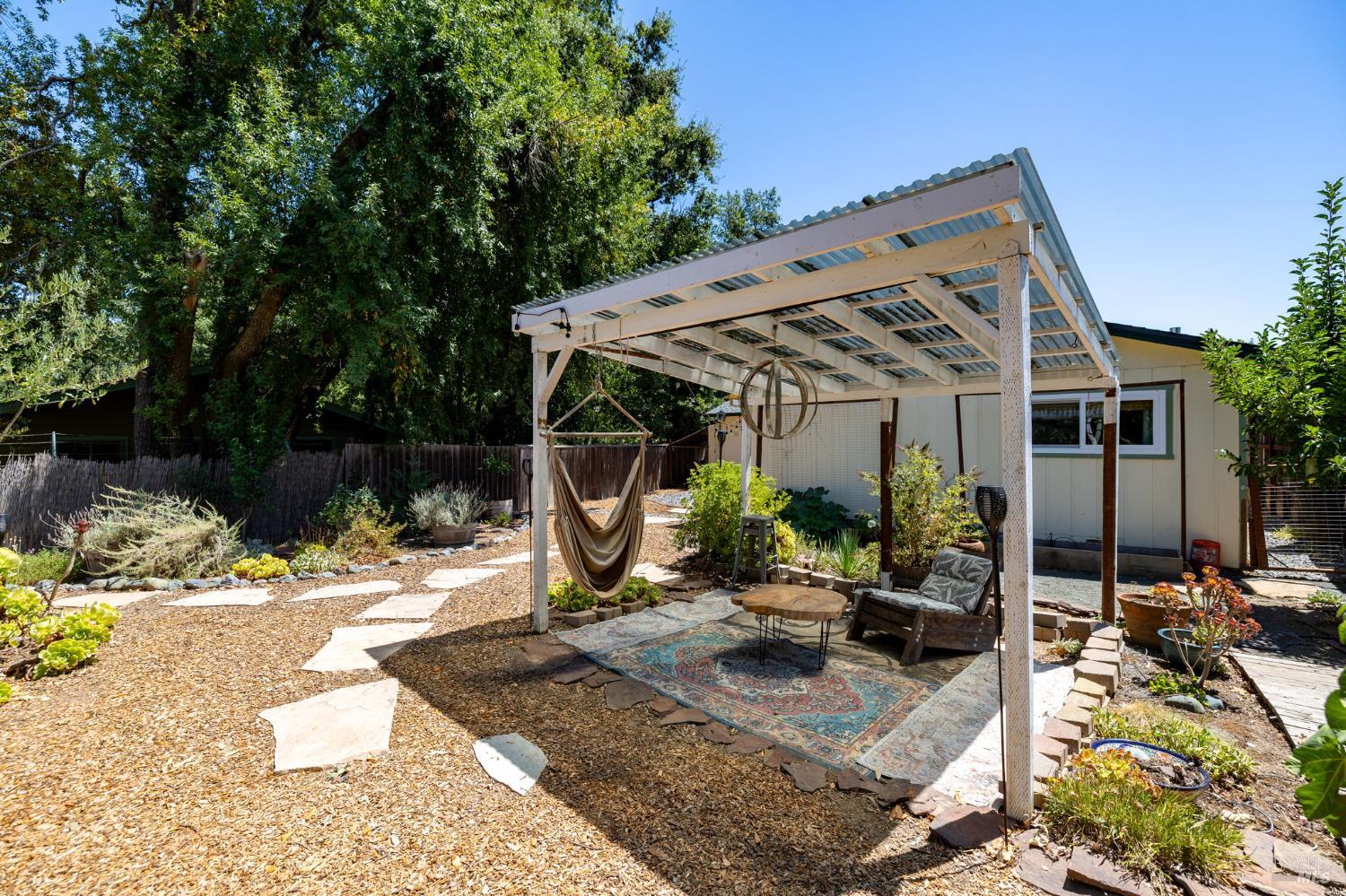 Property photo 37