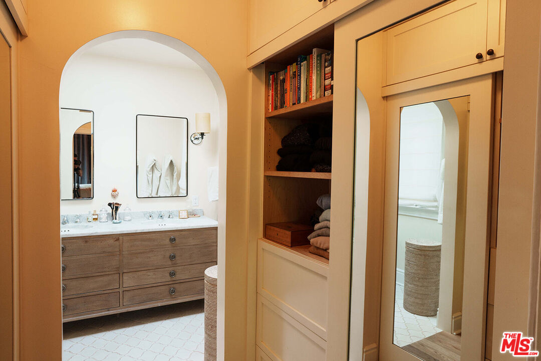 Property photo 50