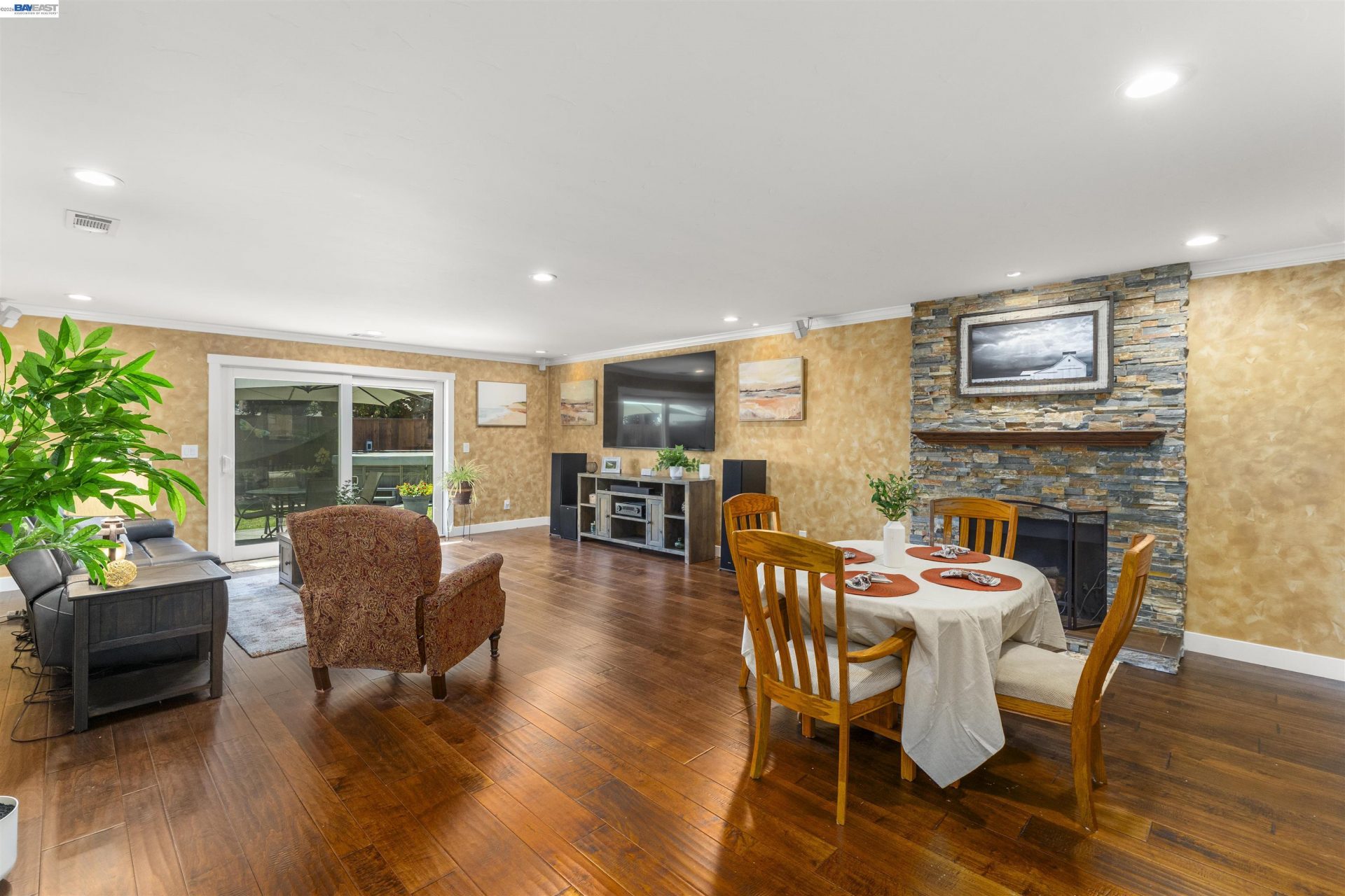 Property photo 36