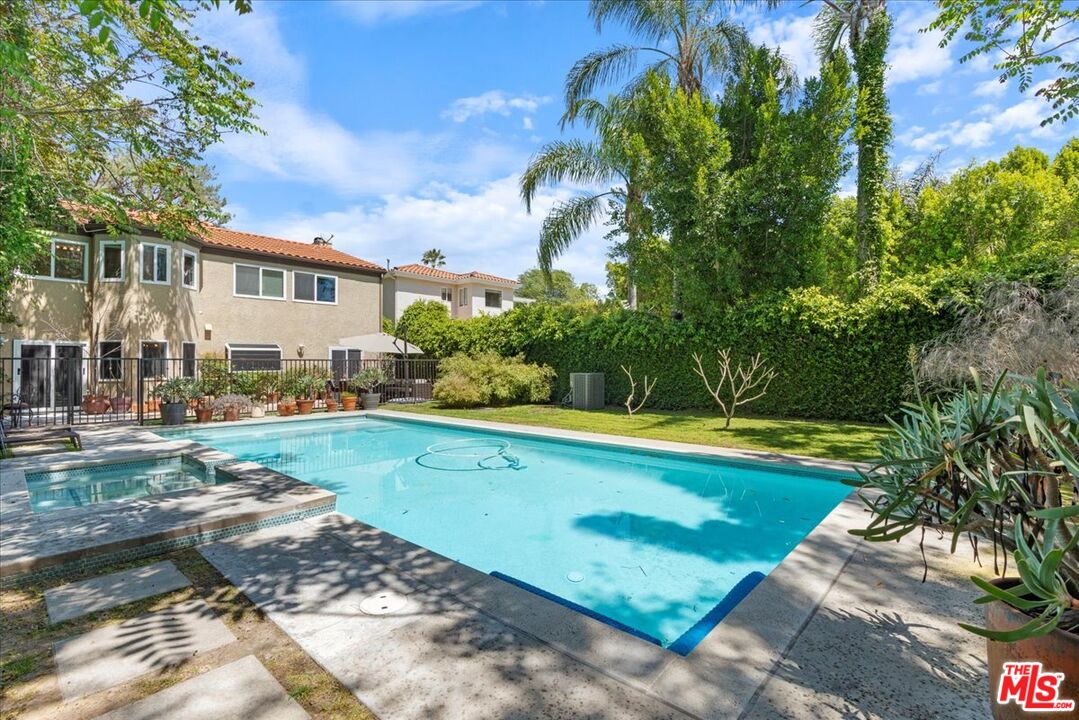 Property photo 42