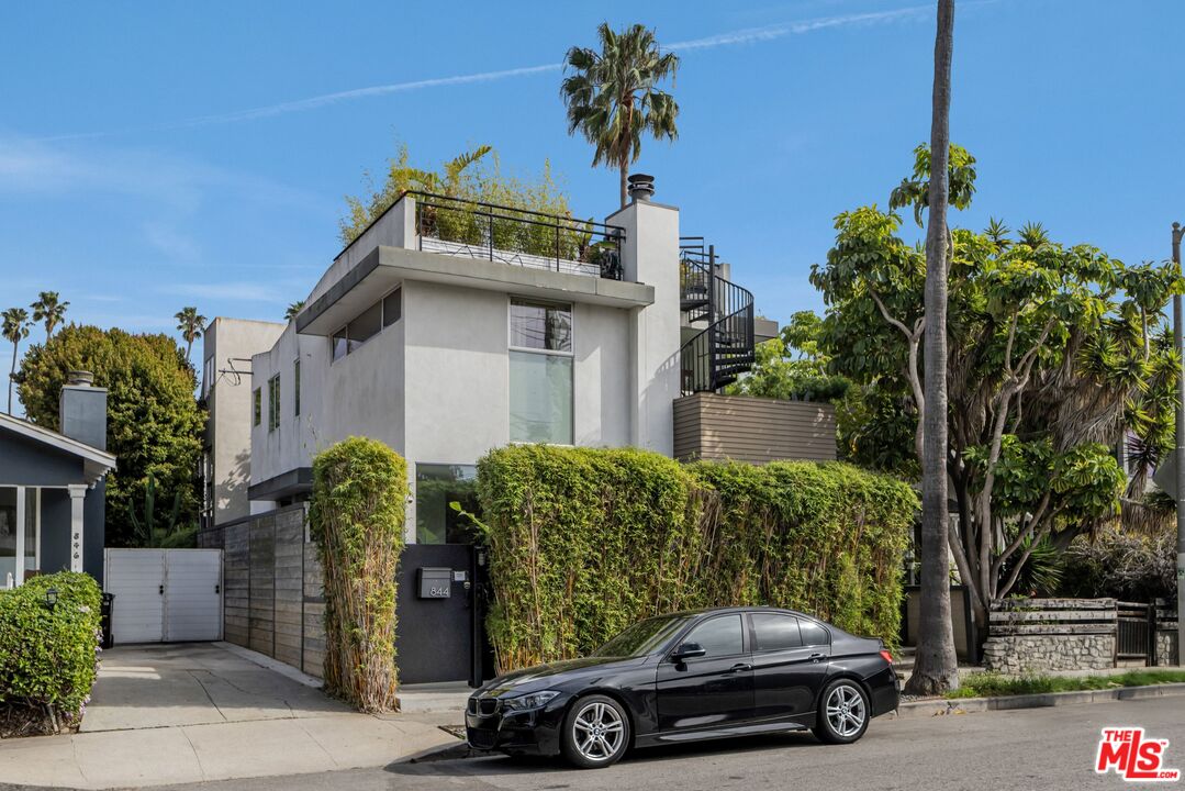 Property photo 25