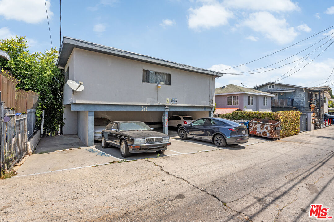 Property photo 11