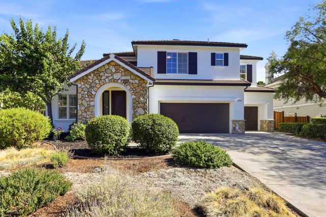 Property photo 38