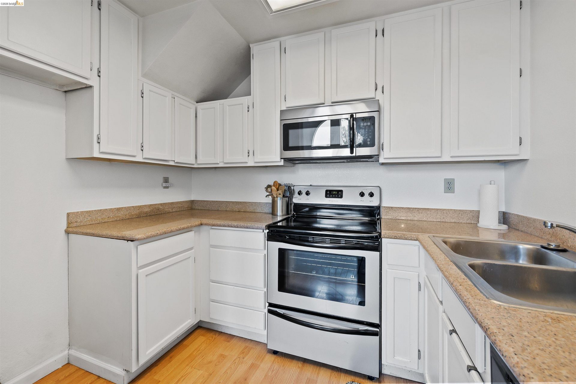 Property photo 25