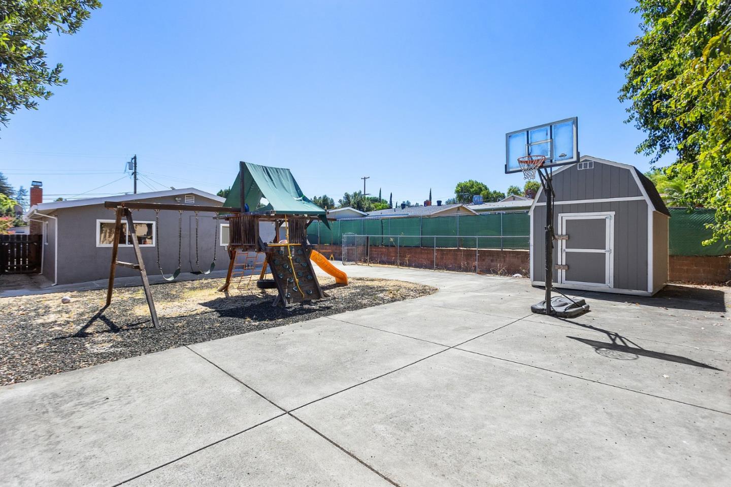 Property photo 37