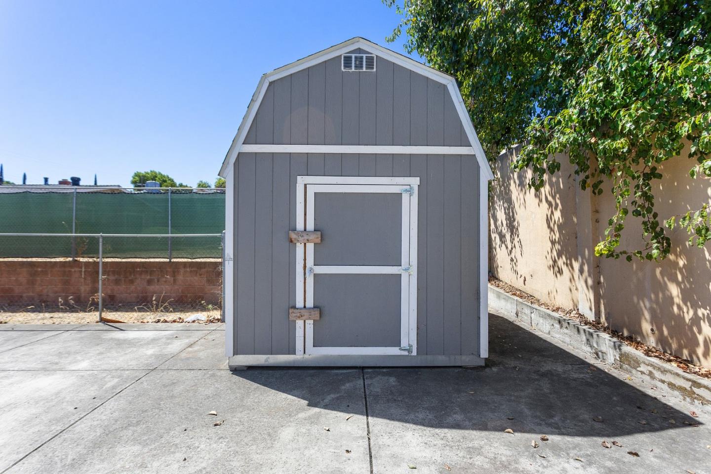 Property photo 38