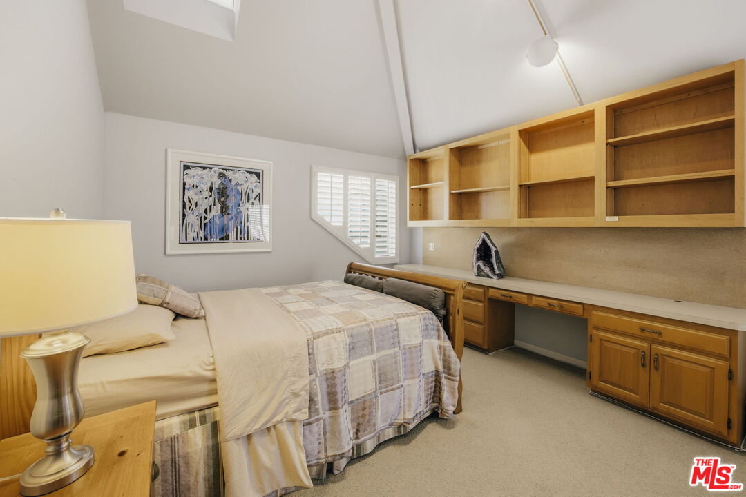 Property photo 37