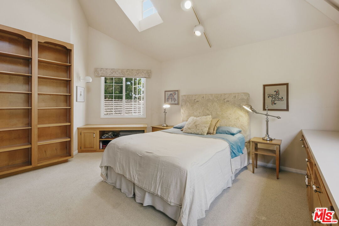 Property photo 40