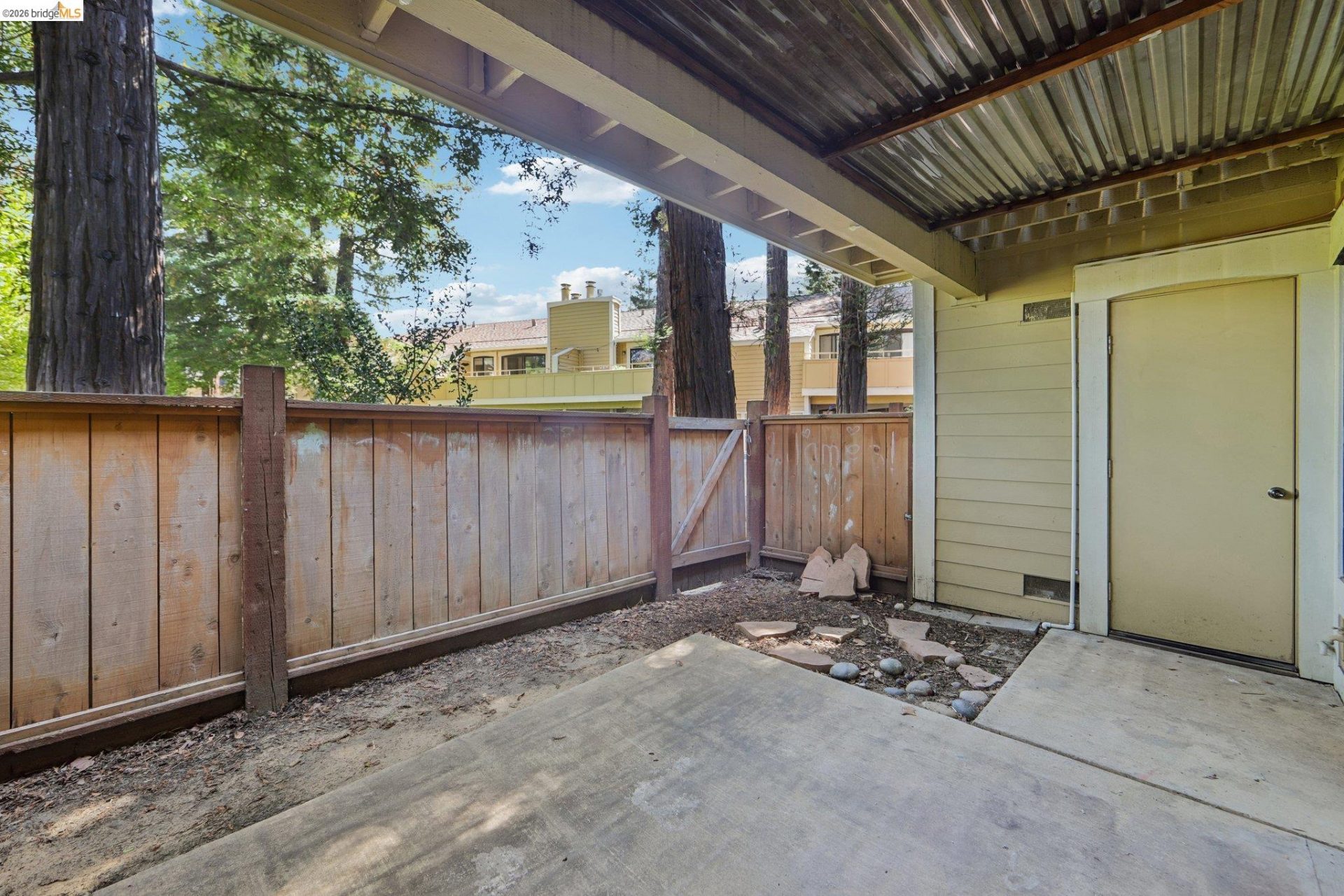Property photo 33