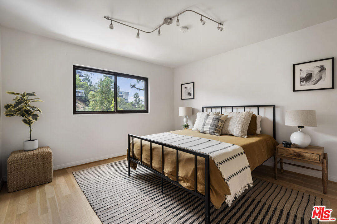 Property photo 42