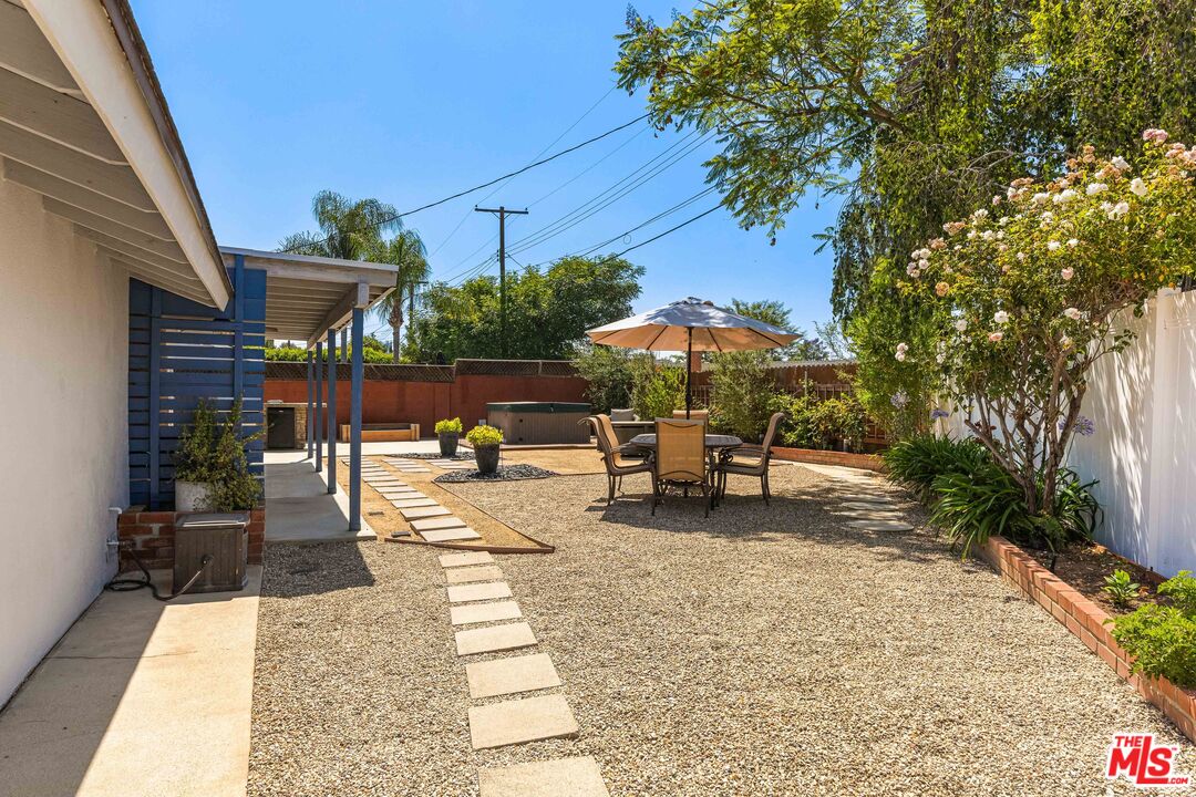 Property photo 32
