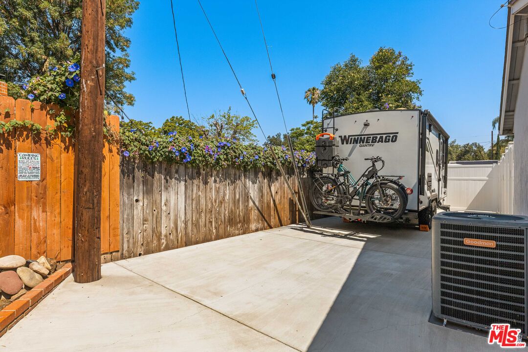 Property photo 33