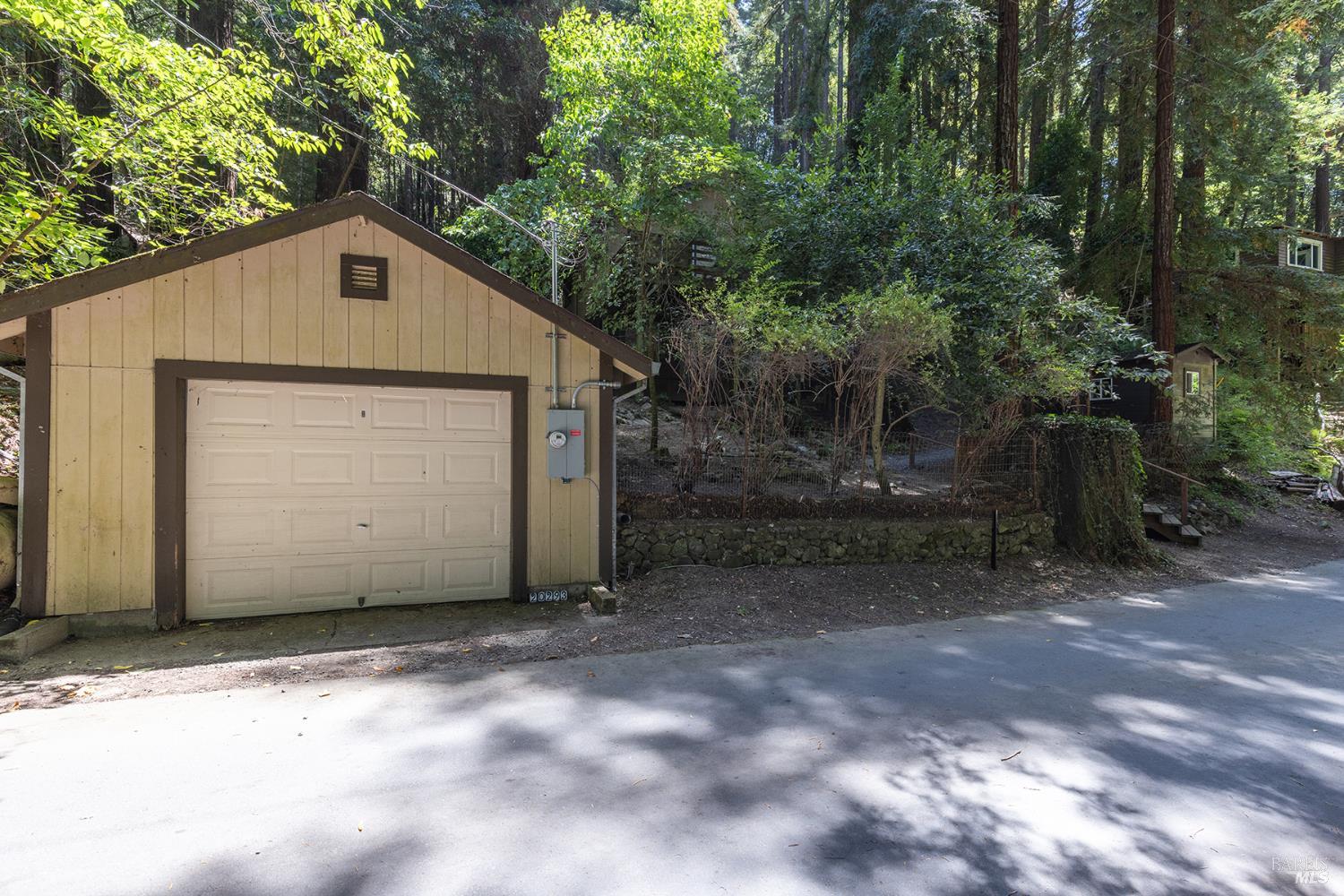 Property photo 37