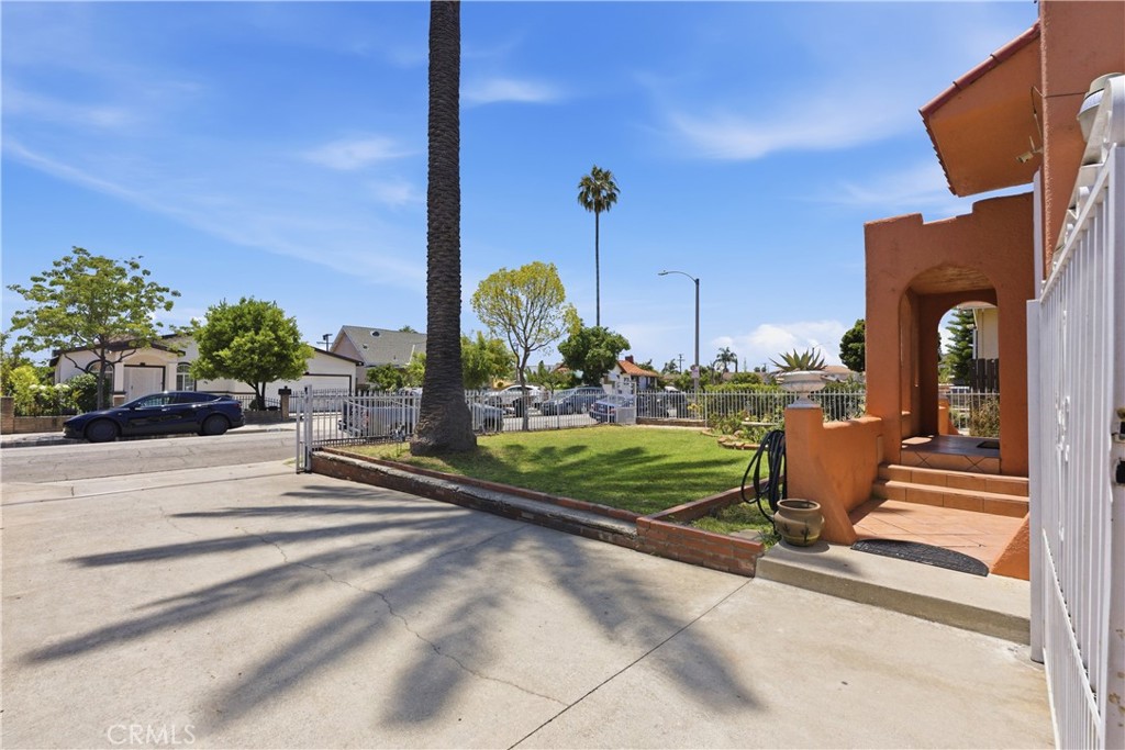 Property photo 35