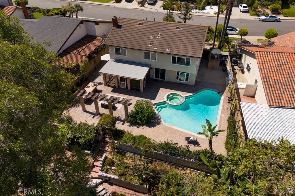 Property photo 35