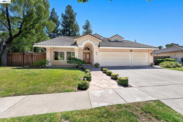 Property photo 33