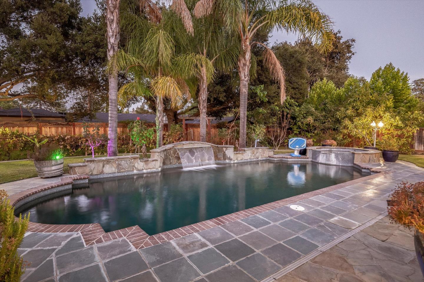 Property photo 44