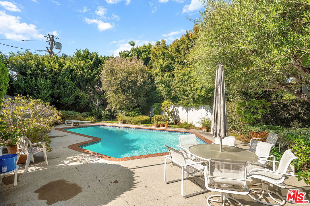 Property photo 38