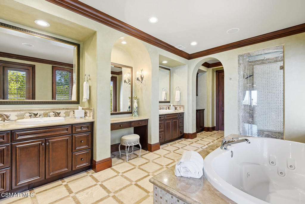 Property photo 50